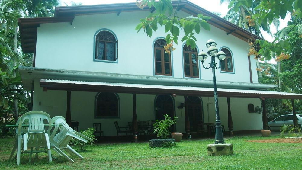 Manik Villa Bentota Bagian luar foto