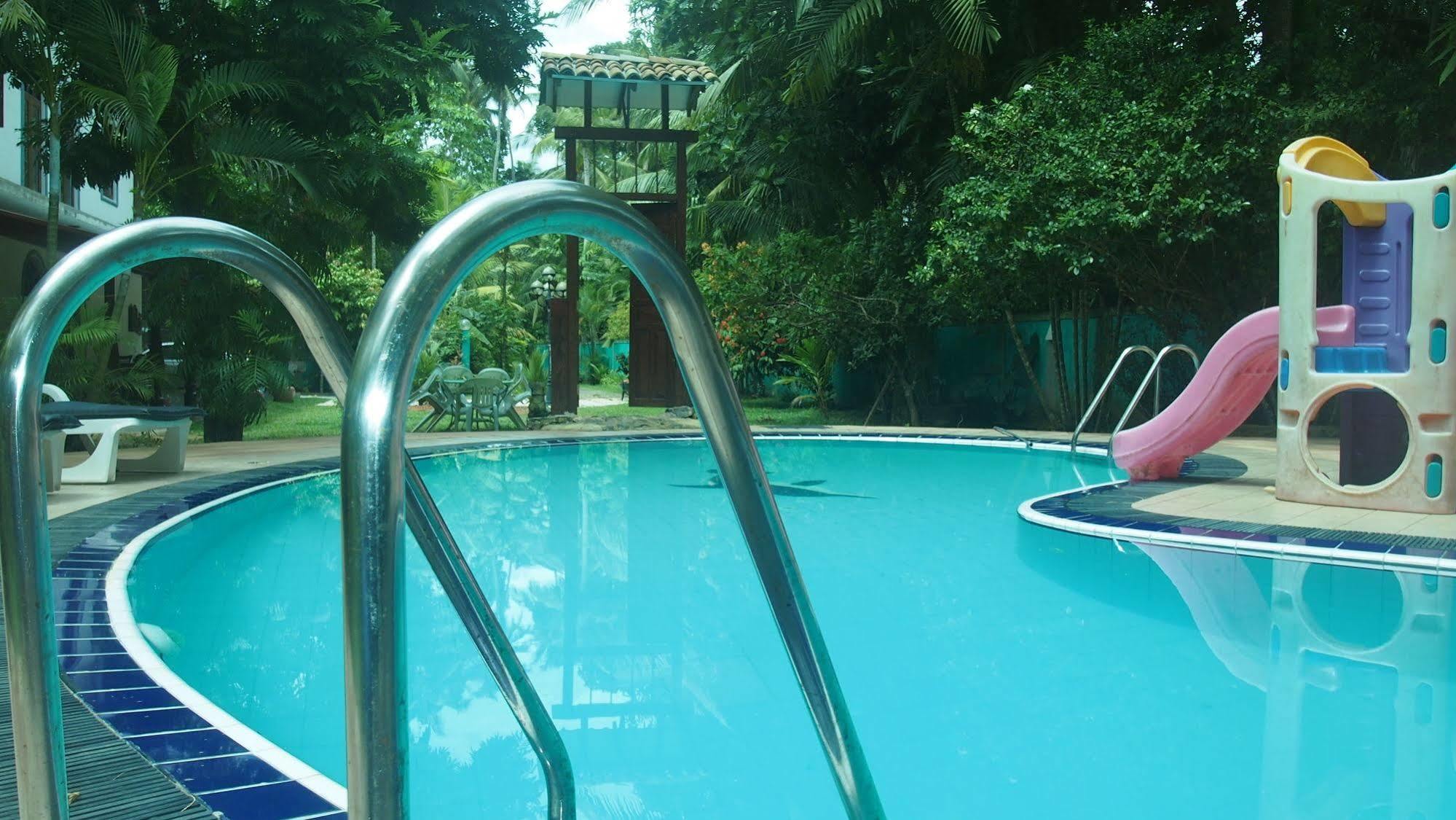 Manik Villa Bentota Bagian luar foto