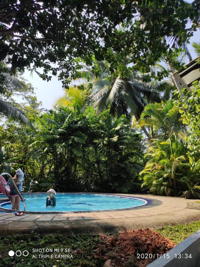 Manik Villa Bentota Bagian luar foto